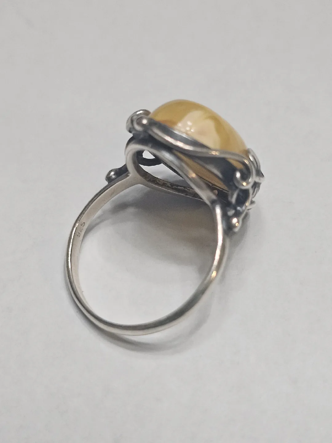 Vintage Amber Ring Stamped 925 image indicator(2)