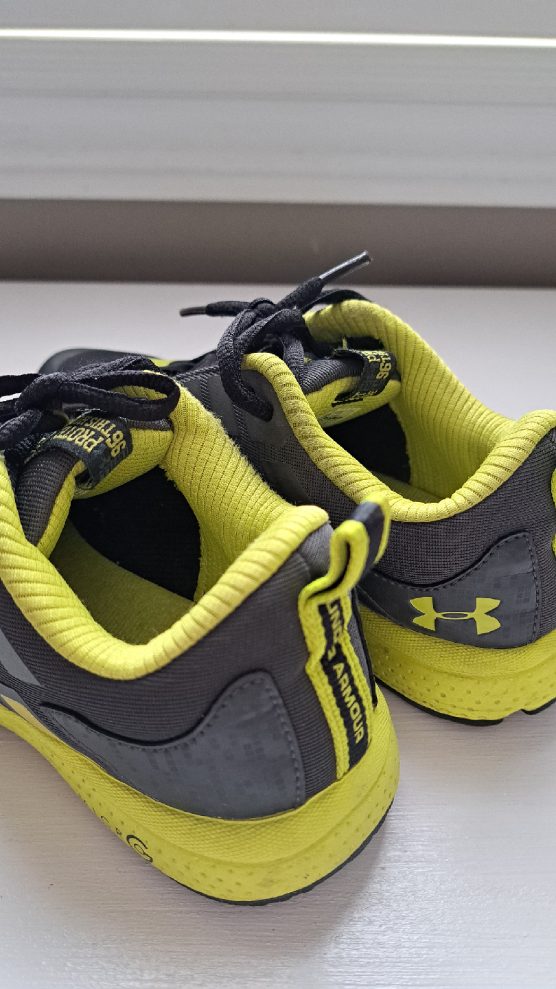 Under Armour Assert 9 Youth Running Shoes - Size 3.5Y - photo 5
