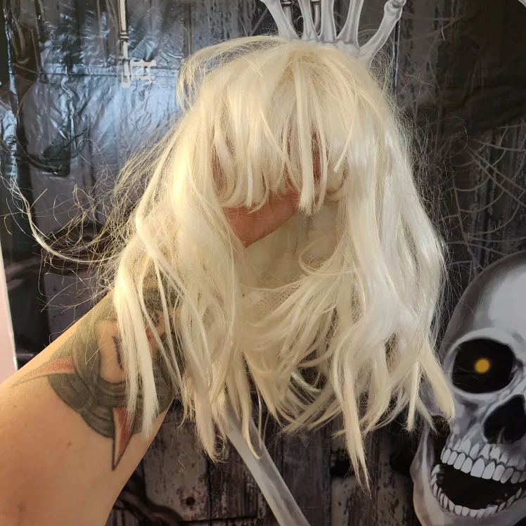 halloween Maid costume , Wig & fishnets and garters HALLOWEEN image indicator(5)