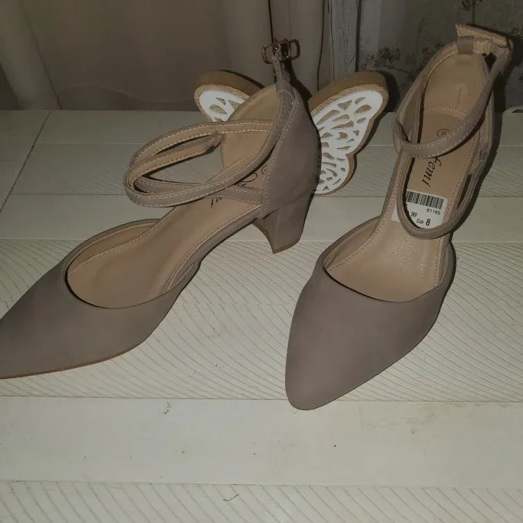 Femi Beige Ankle Strap Heels - Size 8 image indicator(2)
