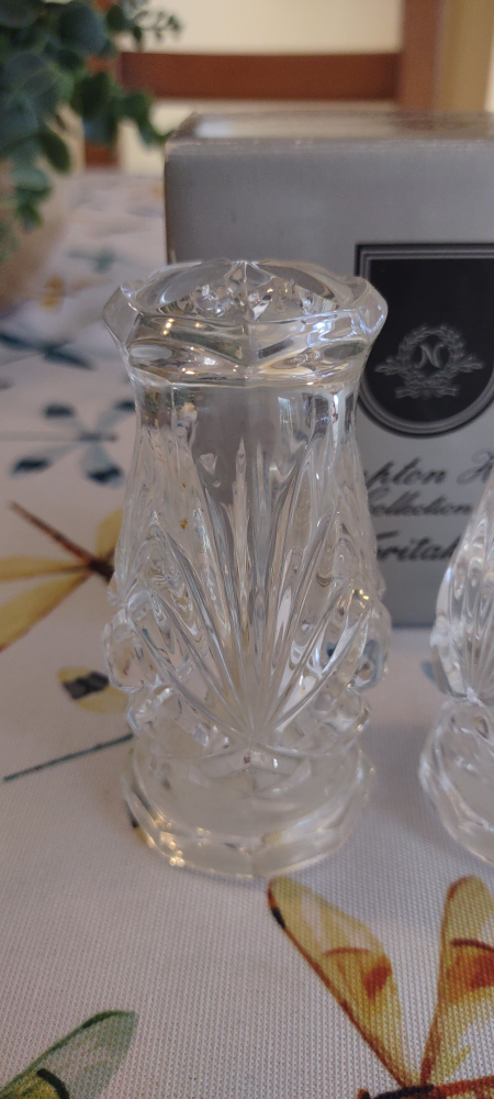 Noritake Hampton Hall Crystal Salt & Pepper Shakers - photo 2