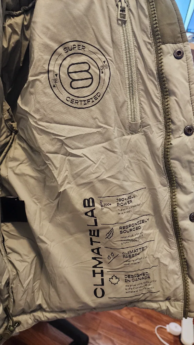 Aritzia Super Puff Two-Tone Jacket - XS image indicator(5)