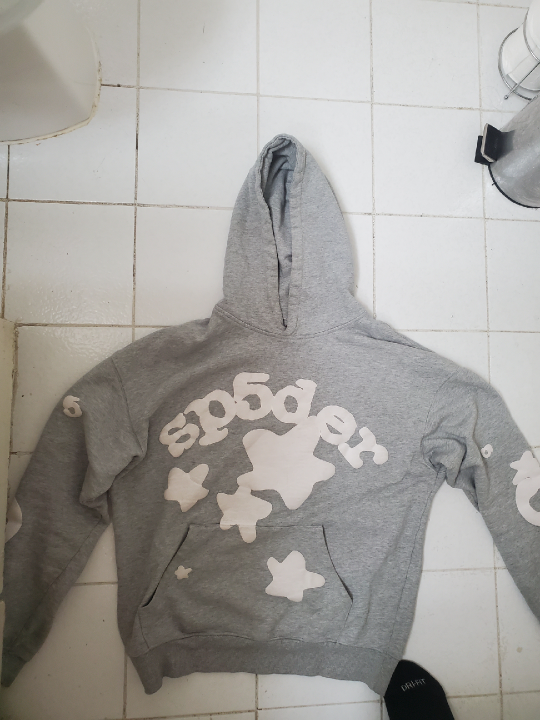 Black ovo hoodie, grey sp5der hoodie, large - photo 3