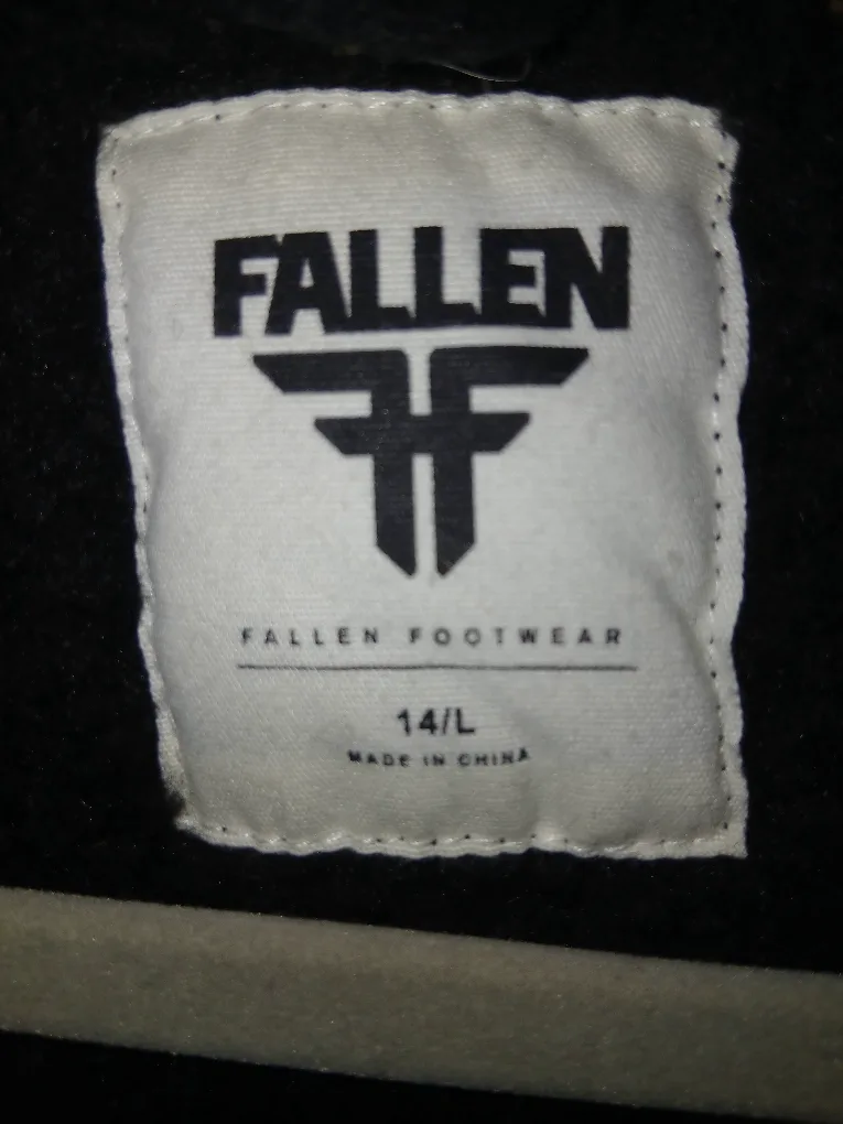 Fallen Plaid Flannel sherpa lined Jacket - Size Youth 14 Large image indicator(5)