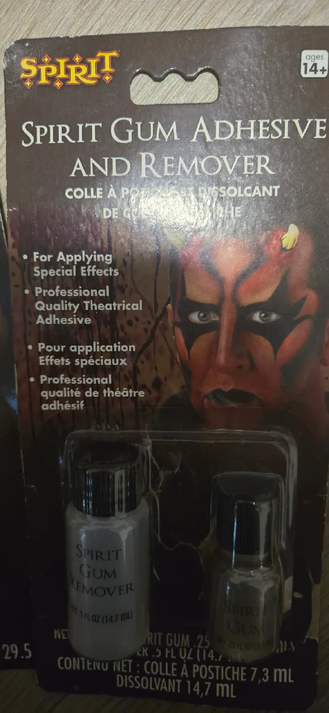 🥕 Spirit Halloween Liquid Latex & Gum Adhesive Kit image indicator(3)
