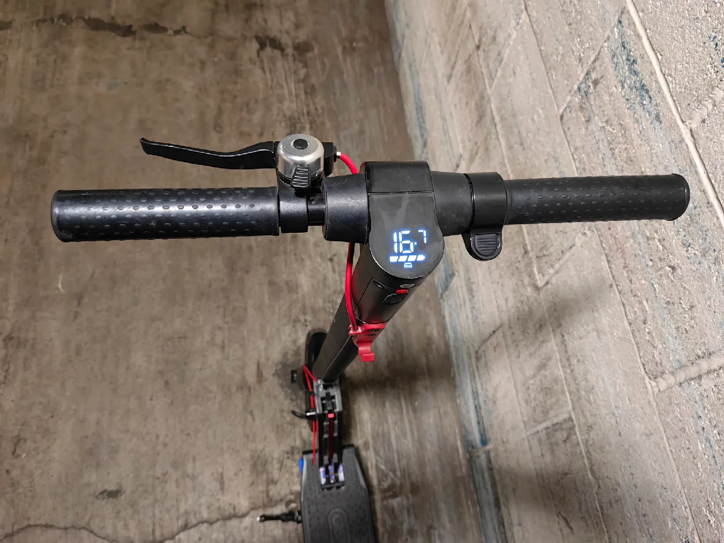 Gotrax GXL Electric Scooter image indicator(2)