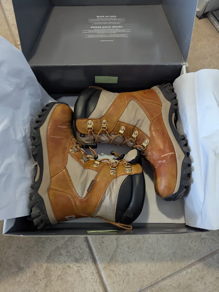 Cougar Tiger Cedar Tan Boots - Size 4 image indicator(3)