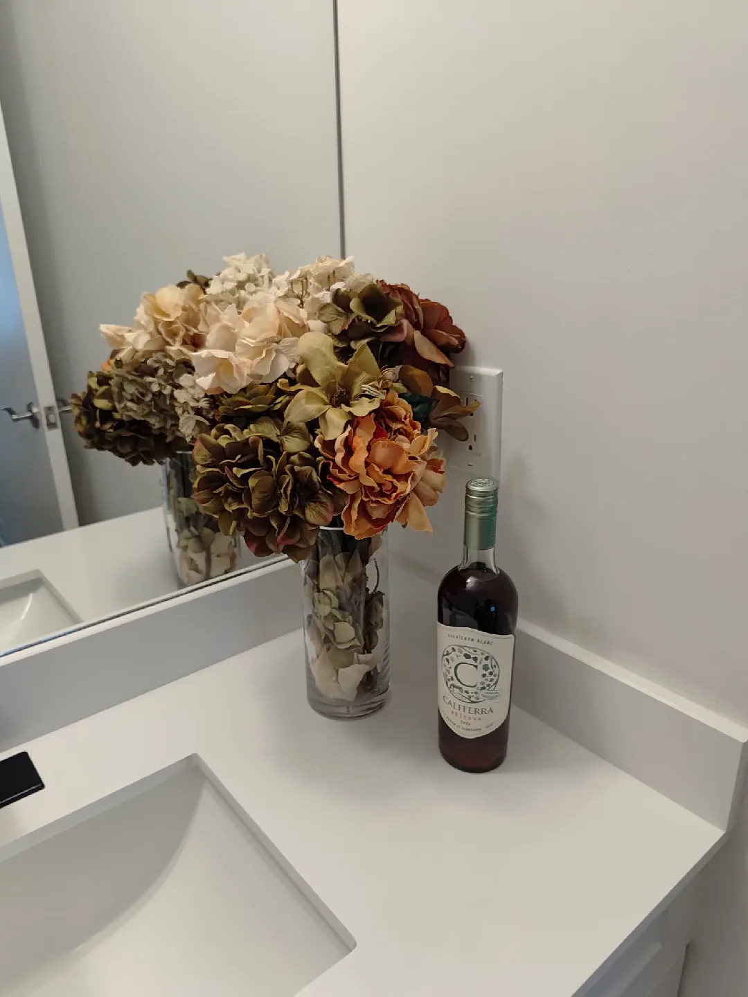 Floral arrangement with vase thumbnail