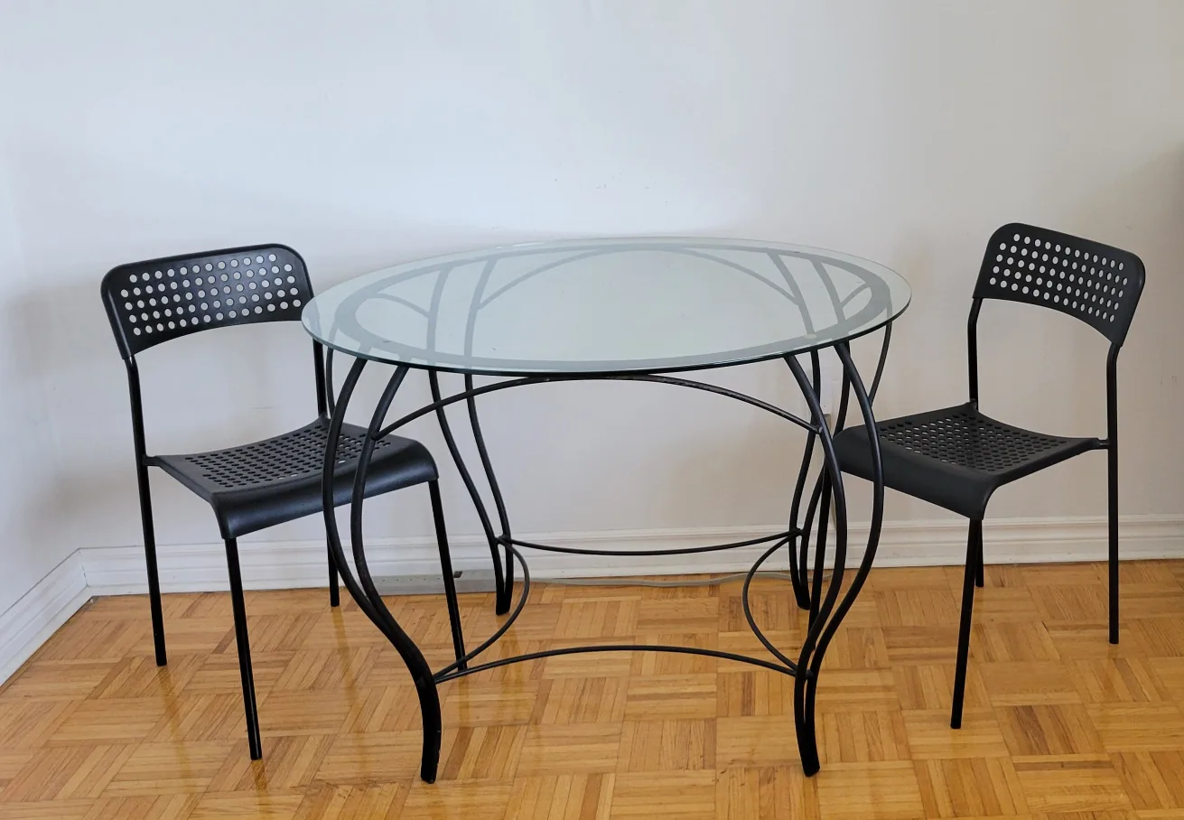 #FreeCycle: Glass Top Dining Table with Black Metal Frame image indicator(4)