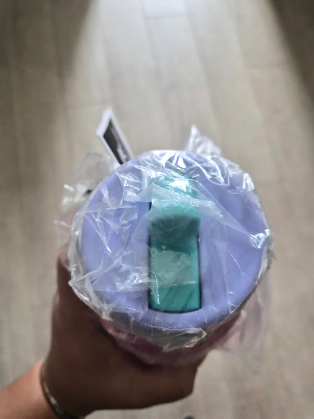 New Hydro Flask Limited Edition Pink image indicator(3)