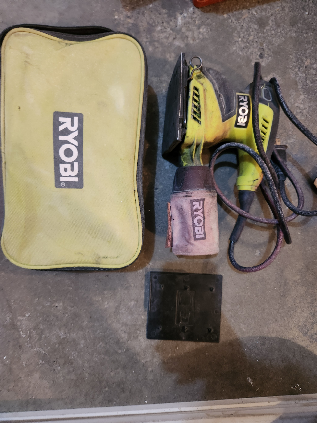 Ryobi Square Sander with Case