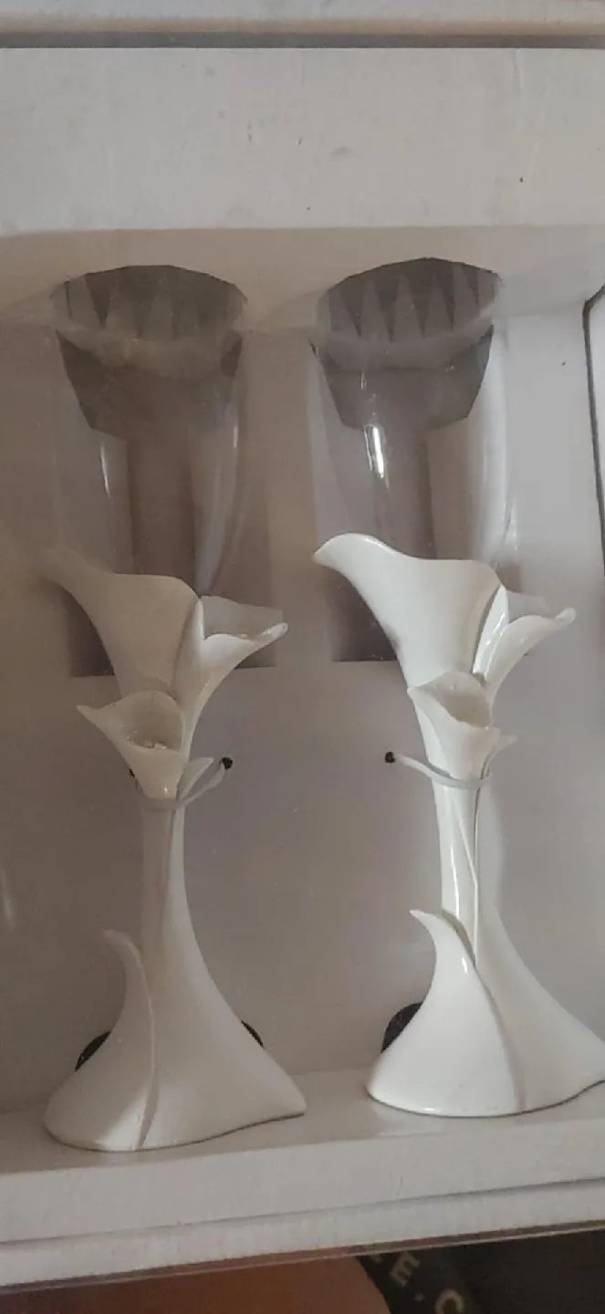 Wedding set with glasses, server, pen and pins image indicator(4)