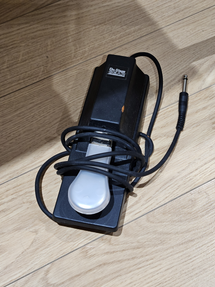 Casio CTK-3200 Keyboard with Stand & Pedal - photo 3