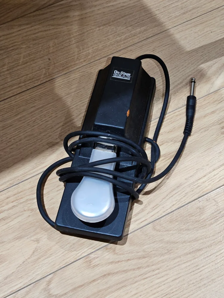 Casio CTK-3200 Keyboard with Stand & Pedal image indicator(3)