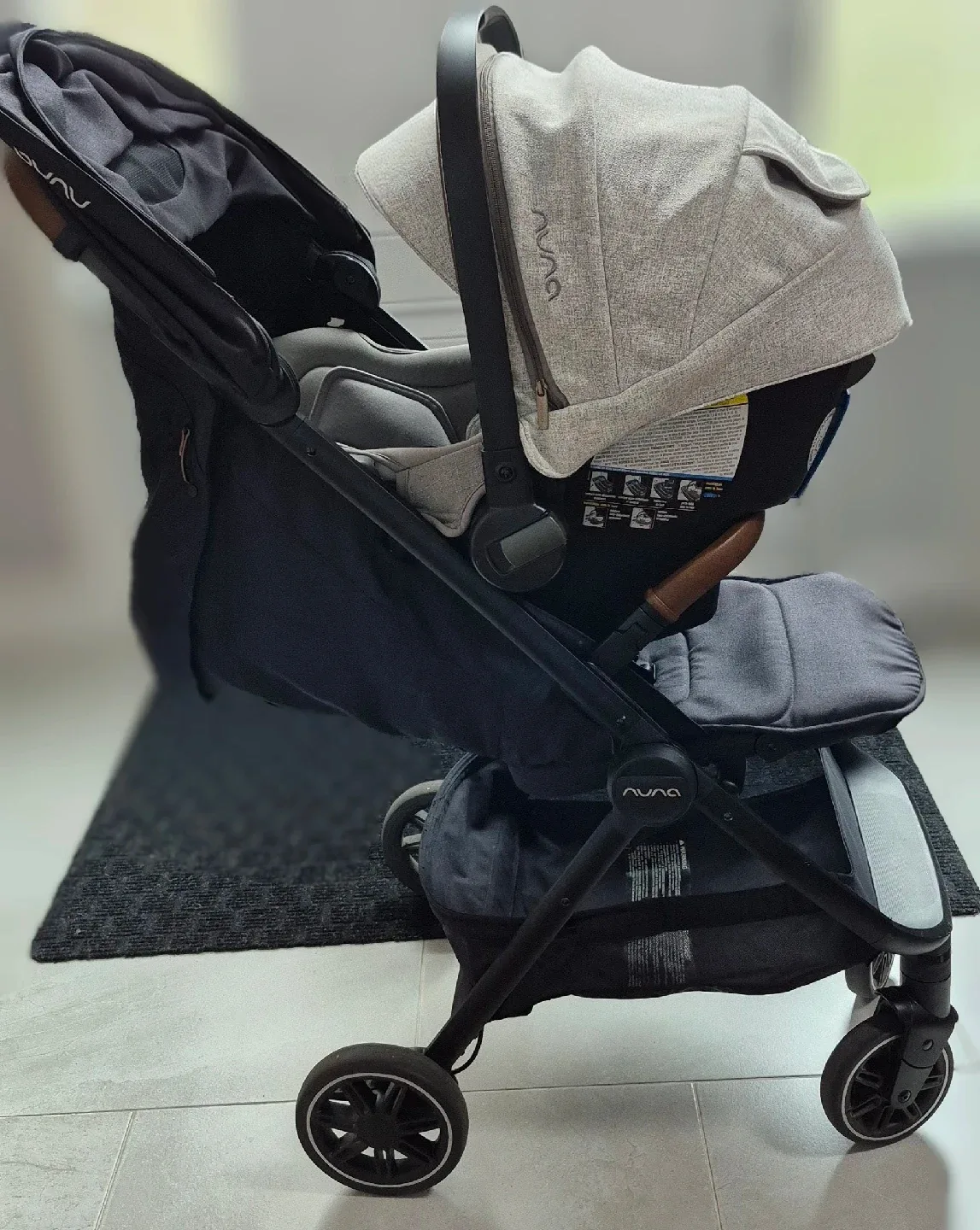 Nuna TRVL Stroller - Caviar image indicator(6)