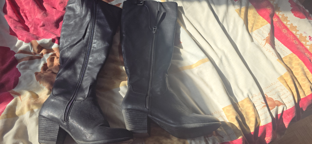 Black Knee High Boots - Size 10