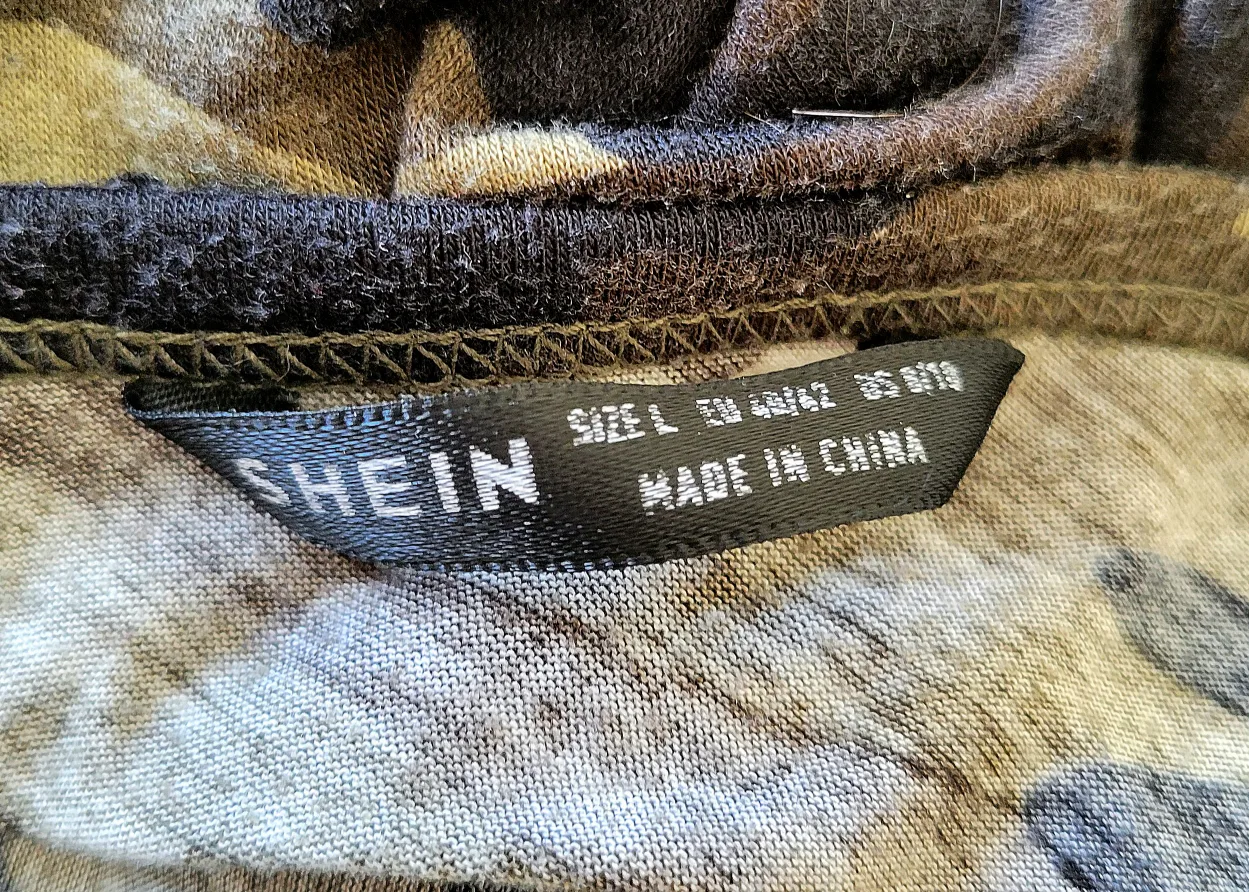 SHEIN - Camo Jumpsuit - Size L image indicator(3)