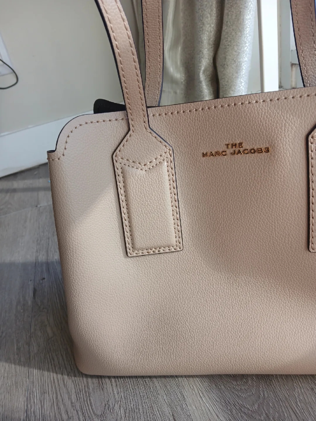 Marc Jacobs beige leather "the editor" tote bag image indicator(4)