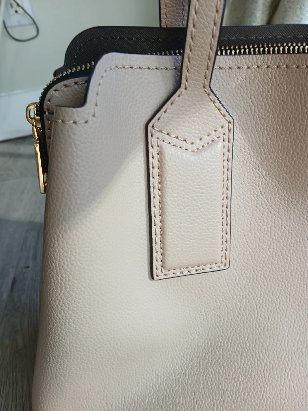 Marc Jacobs beige leather "the editor" tote bag image indicator(6)