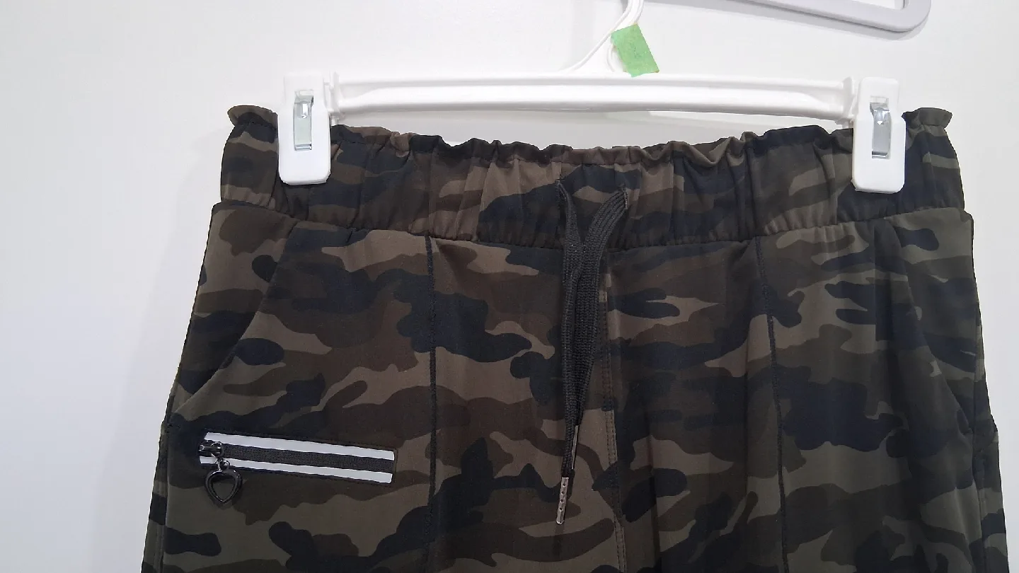 Camo Print Jogger Pants - Size M image indicator(2)