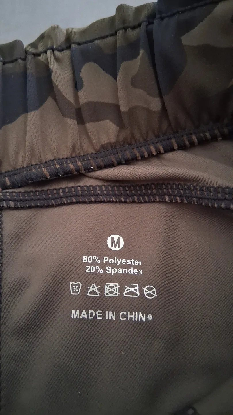 Camo Print Jogger Pants - Size M image indicator(3)