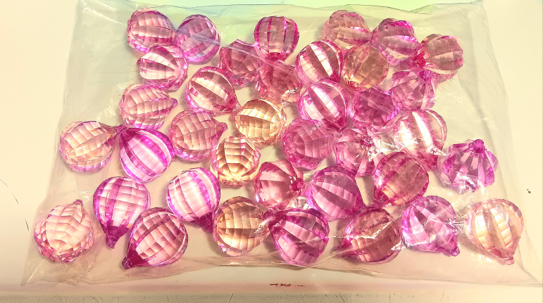 🪡Extra Large Pink Acrylic Beads🪡