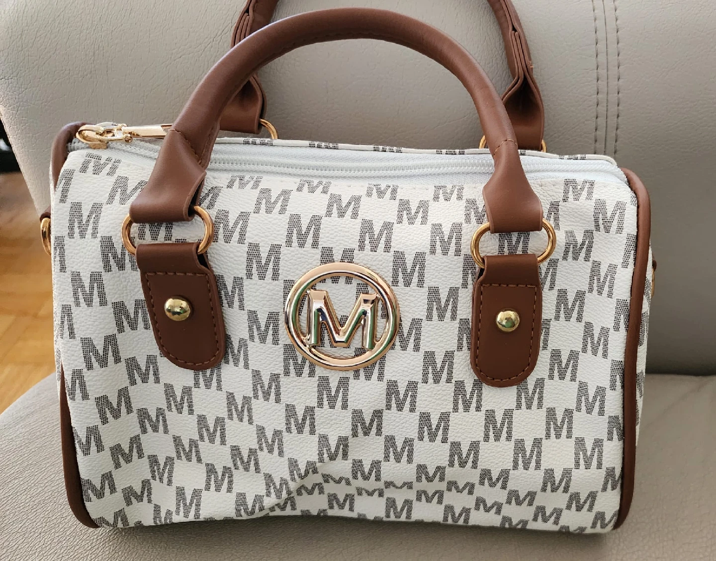 White & Brown "M" Pattern Handbag - photo 2