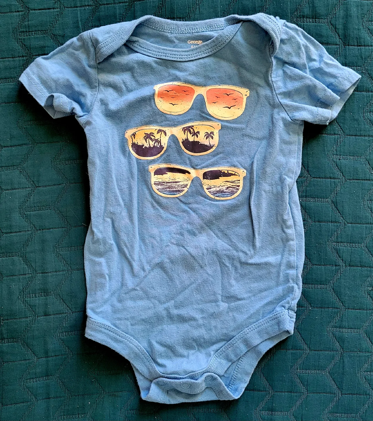 Bundle: Baby Clothes - Size 6-12 Months image indicator(2)