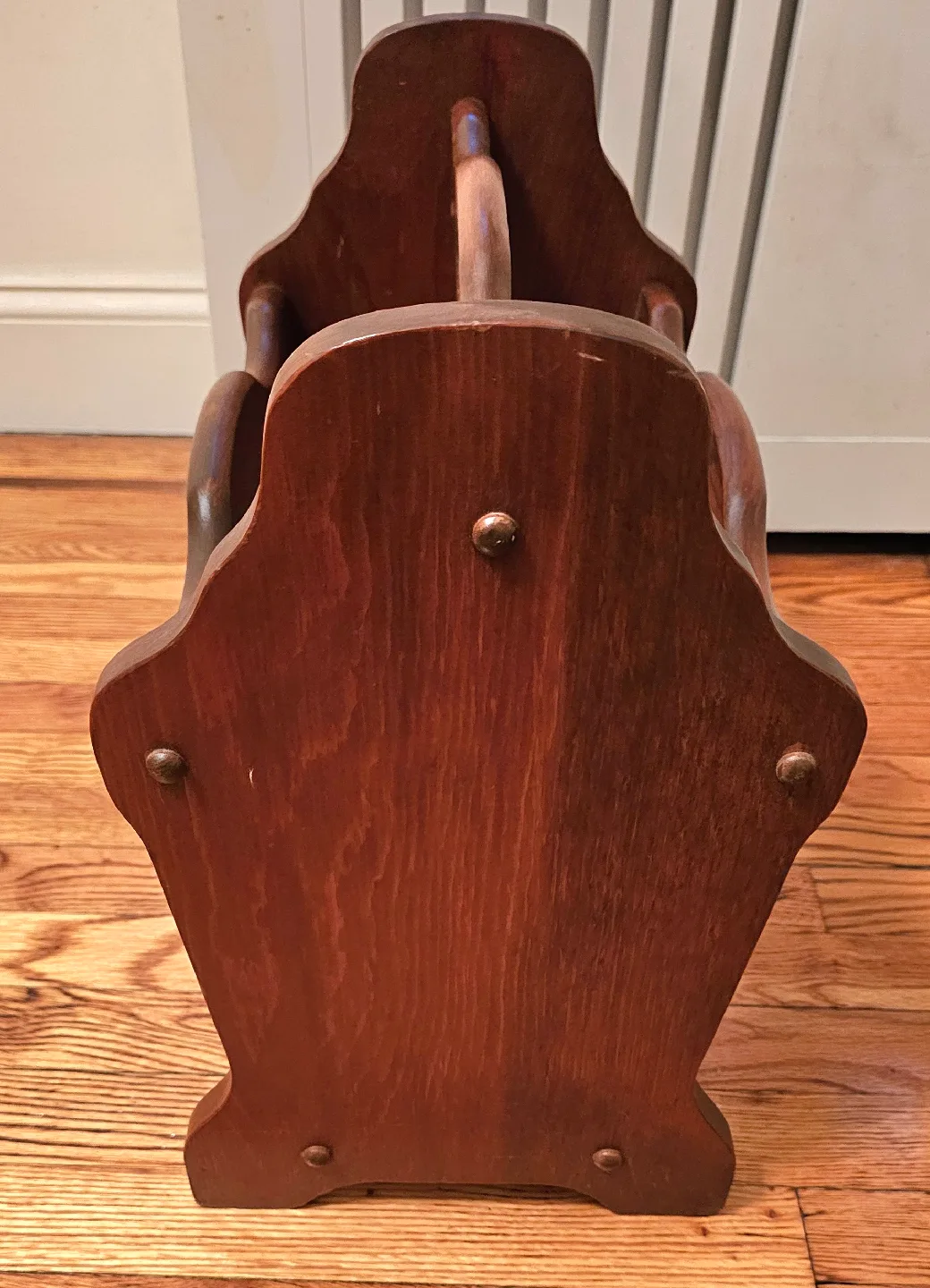 Vintage Wooden Magazine Rack image indicator(3)