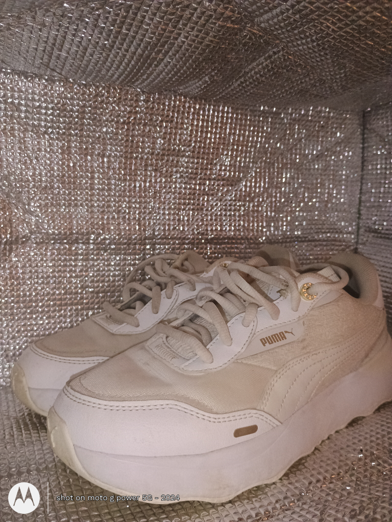 Puma Women's Size 7 White Sneakers - photo 3