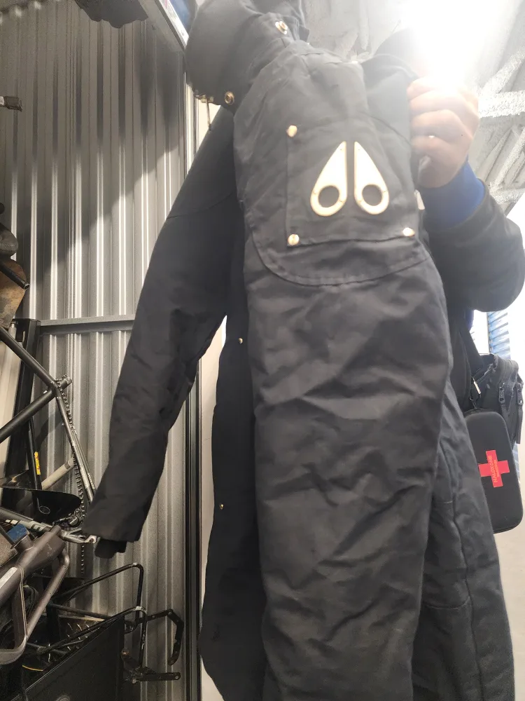 Sterling gold Moose Knuckles Navy blue Jacket image indicator(2)