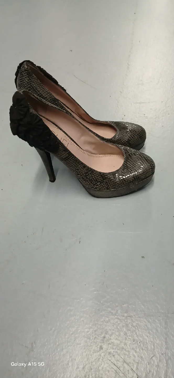Rachel Roy Heels - Size 8.5M image indicator(3)