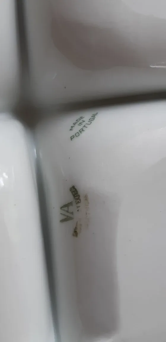 Vista Alegre Divided Serving Dish image indicator(2)