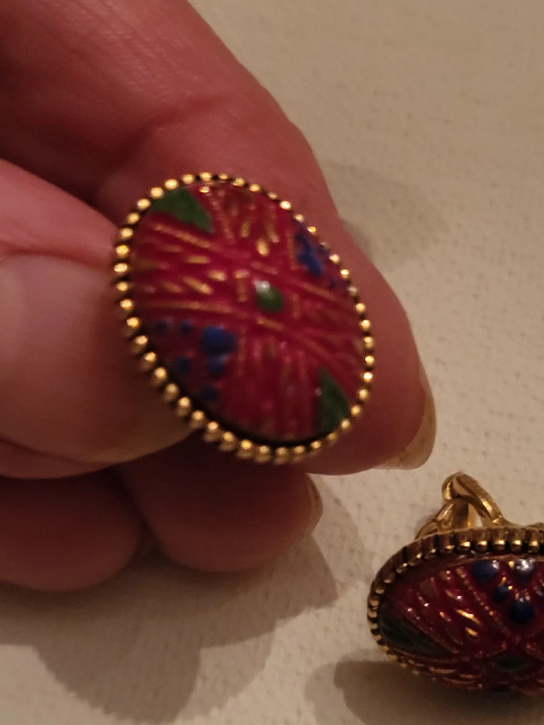 Damask Vintage Bracelet and Earring Set image indicator(4)