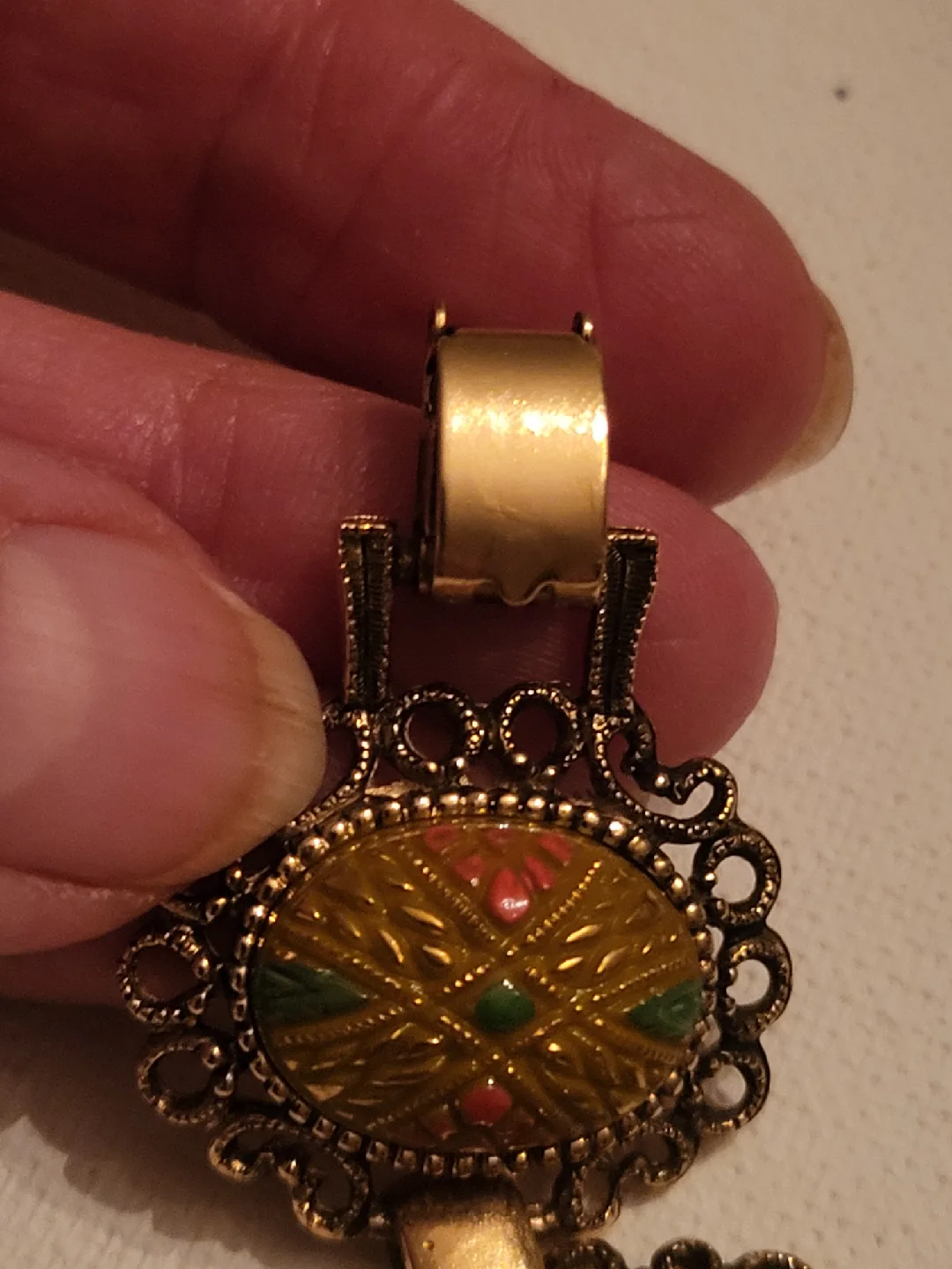 Damask Vintage Bracelet and Earring Set image indicator(5)