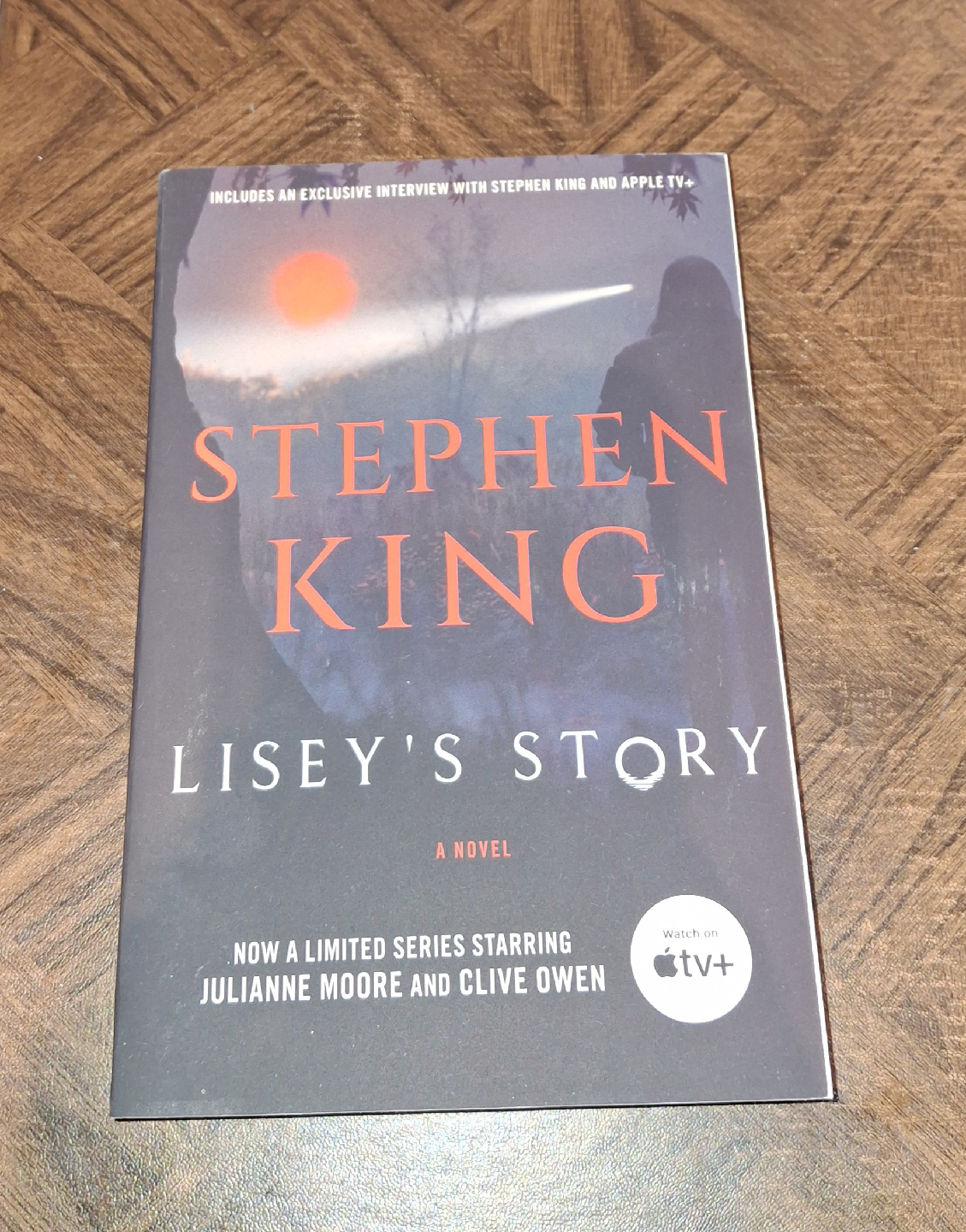 Stephen King Books Hardcover - $15 each - photo 4