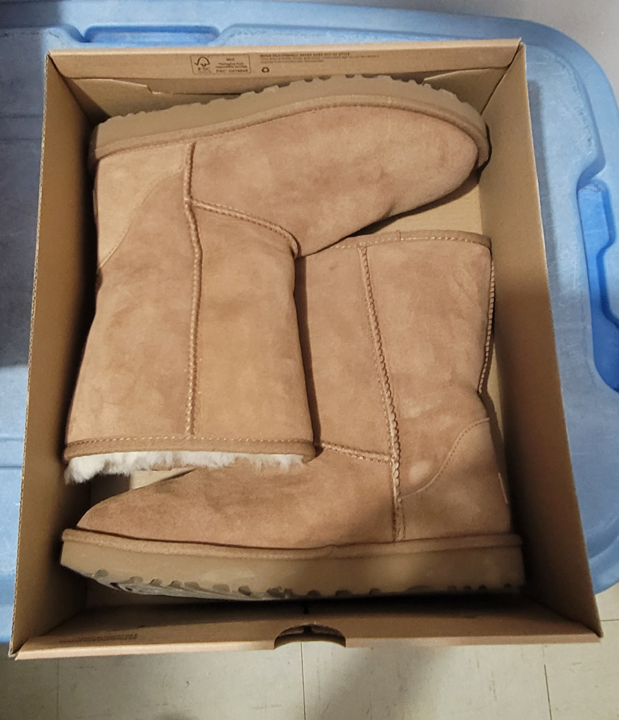 UGG W Classic Short II - Size 8 - photo 3