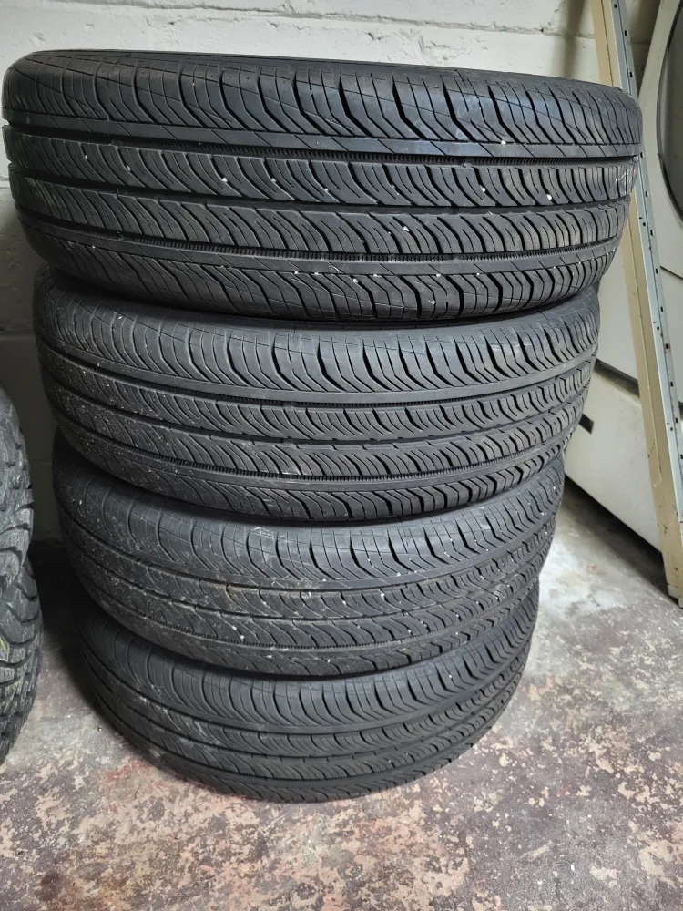 Continental ProContact TX Tires - 185/65 R15 image indicator(3)