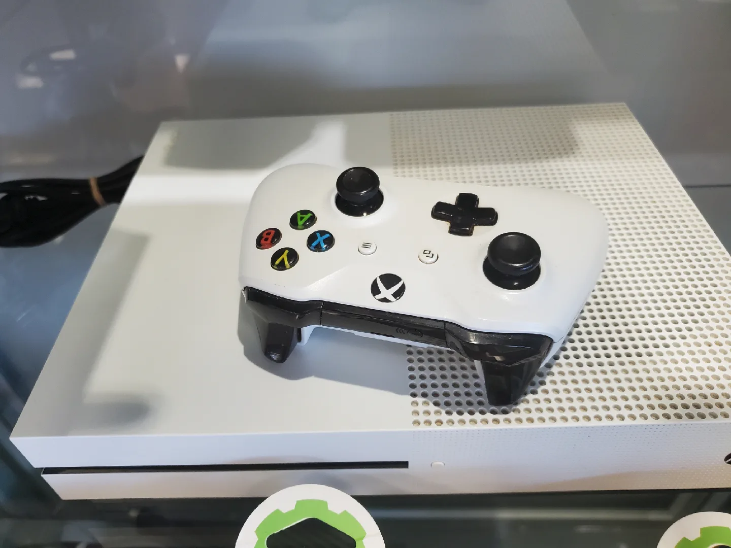 Xbox One S Console with Controller thumbnail