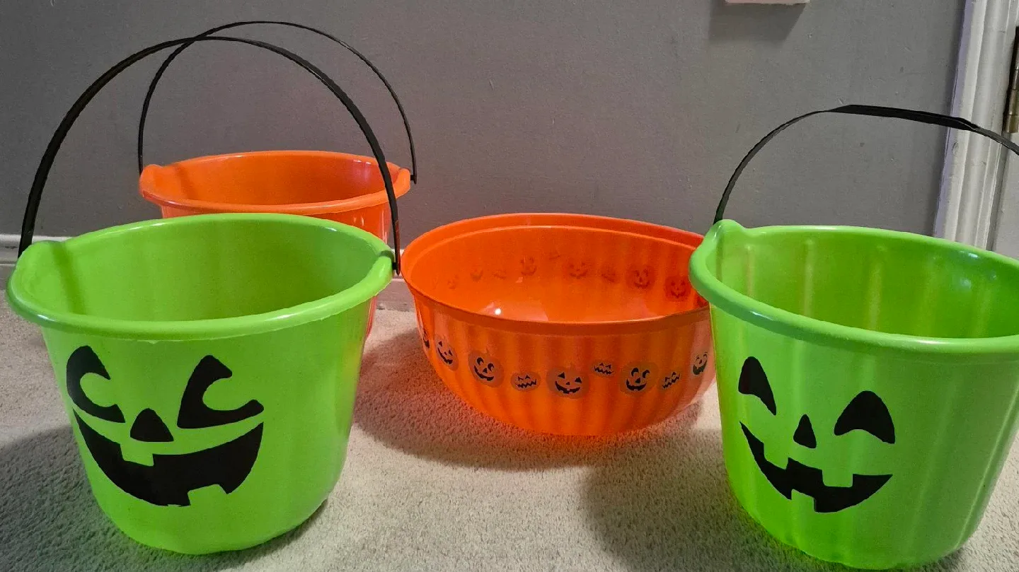 Halloween Candy Buckets and bowel- Green and Orange image indicator(4)