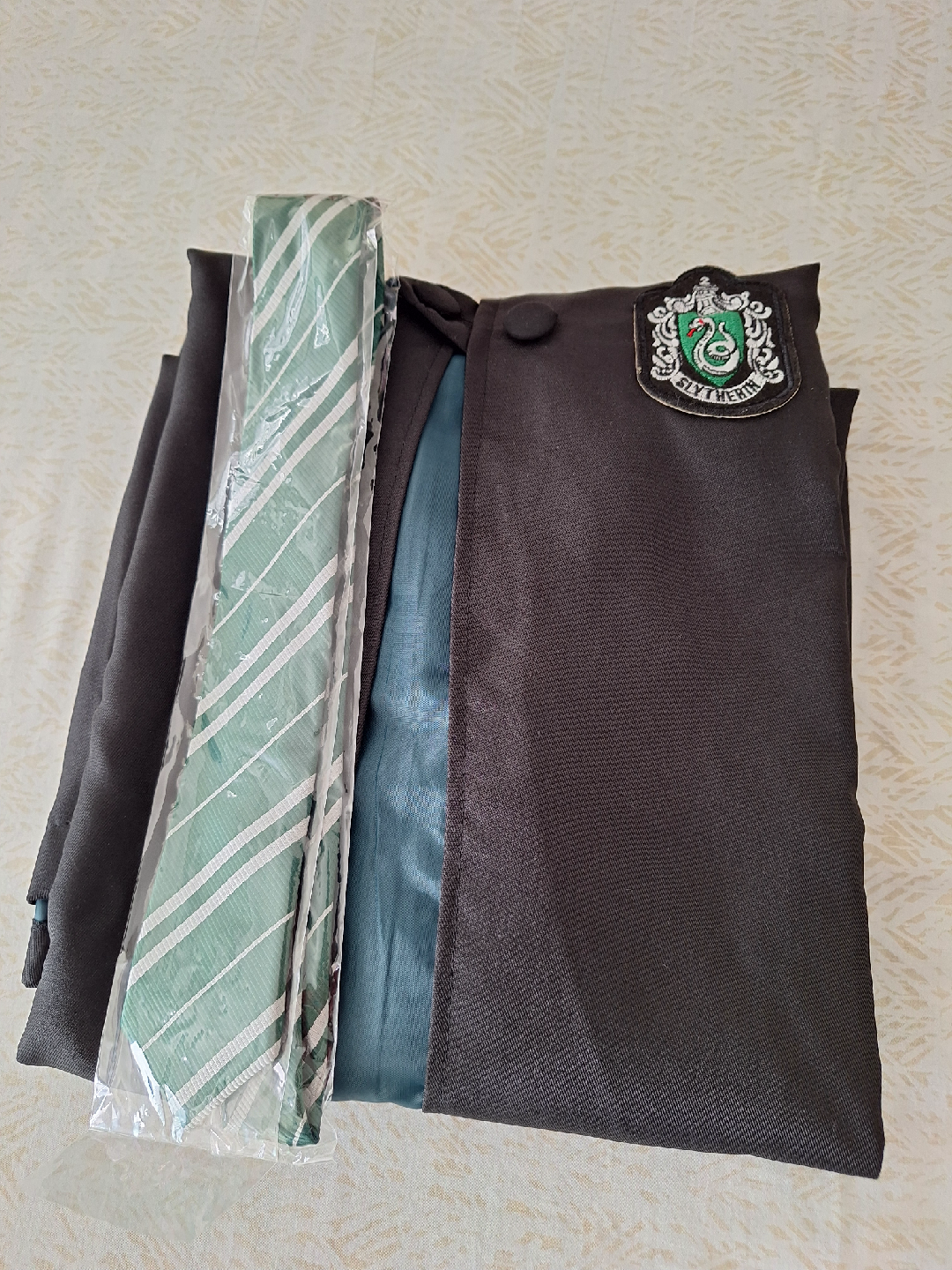 Just like new Harry Potter Slytherin Robe Costume Set