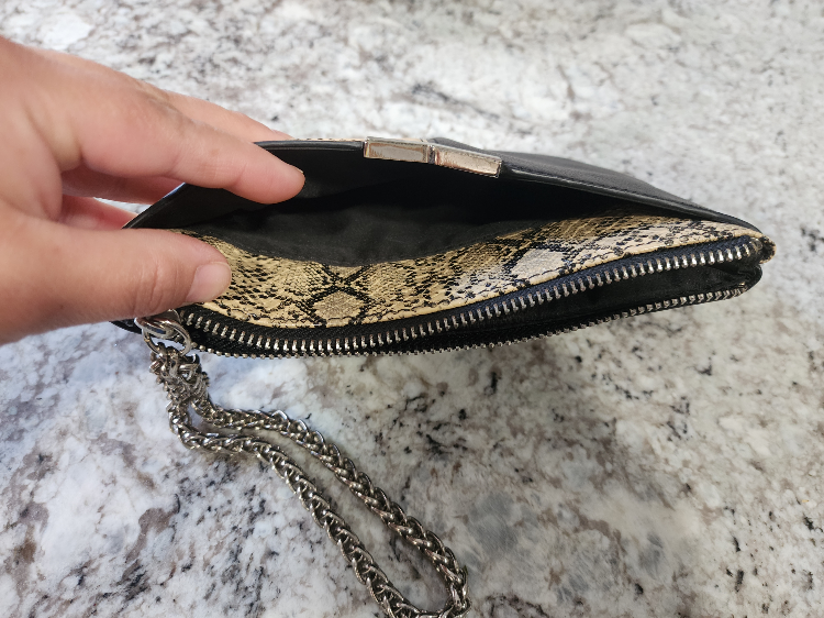 Express Black & Beige Wristlet - photo 5