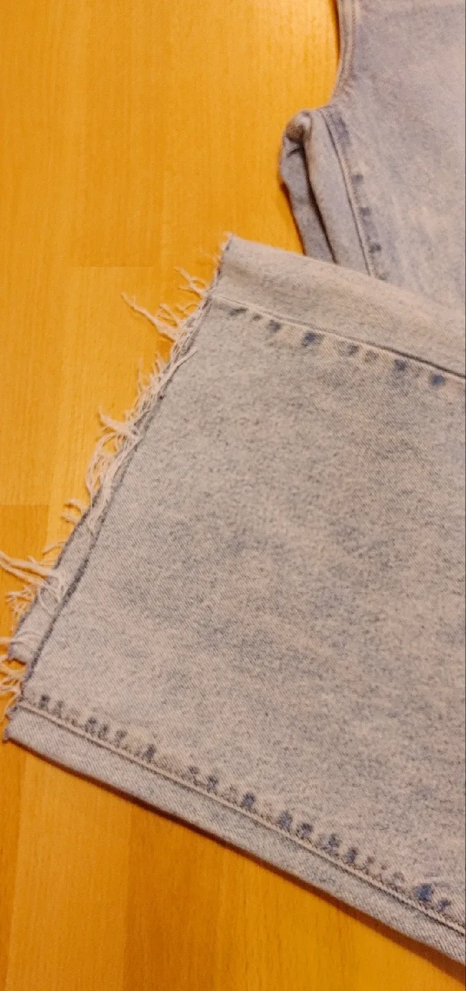 Womens Hidden distressed jeans image indicator(4)