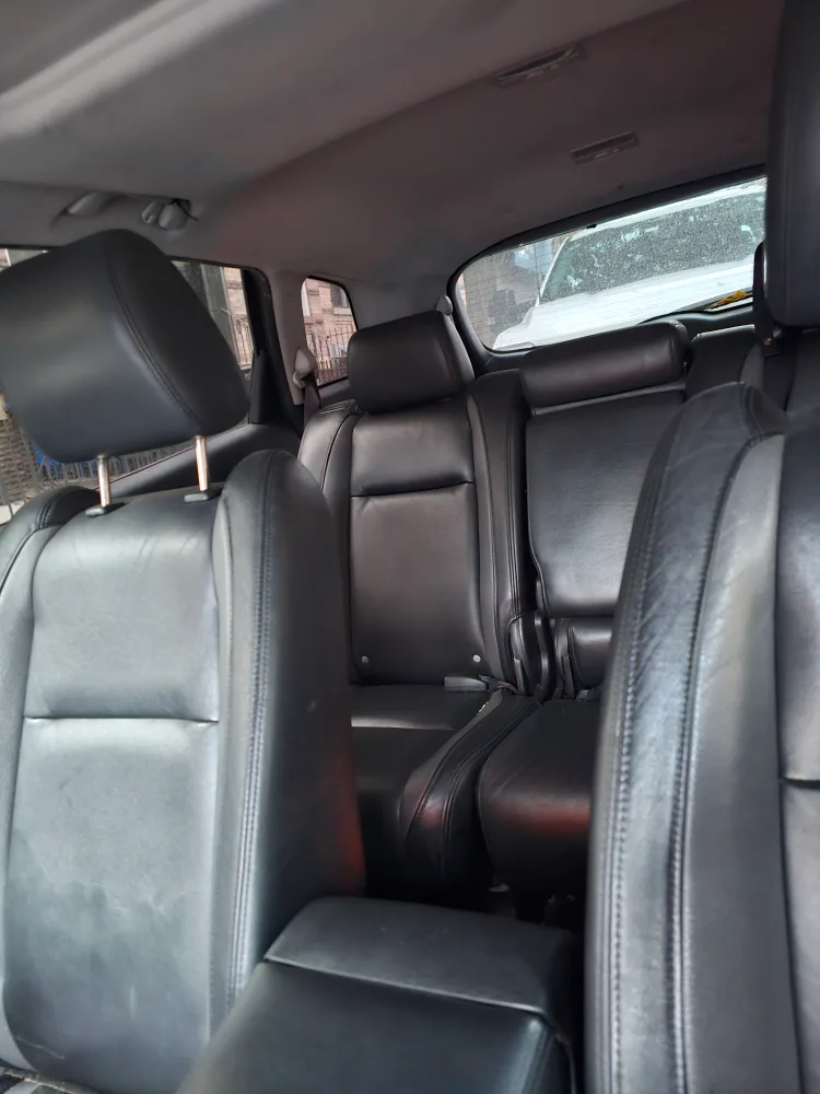 Mazda CX-9 Black SUV image indicator(3)