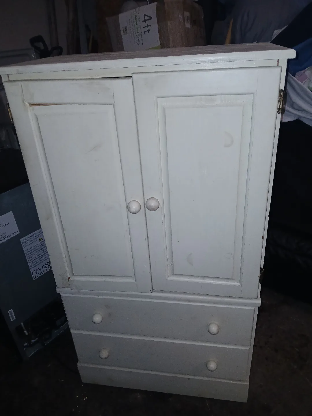 dresser thumbnail