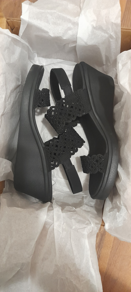 FitFlop Sandals Size 8 Black - photo 3