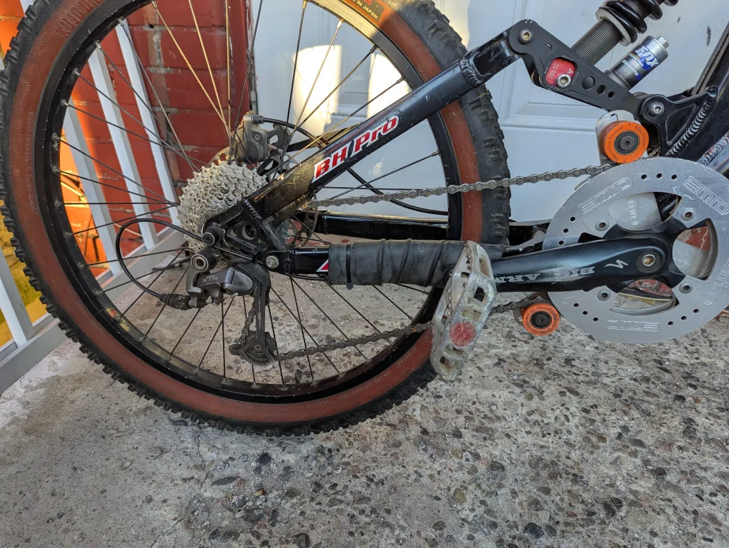 Specialized Big Hit FSR Downhill bike image indicator(9)