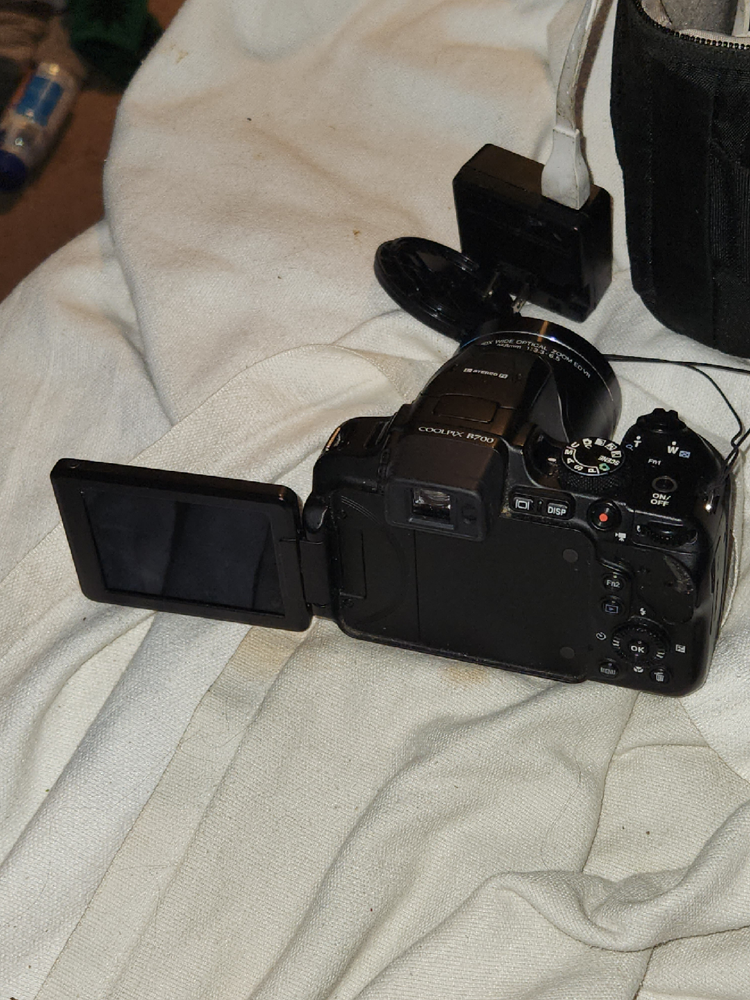 Nikon Coolpix B700 Digital Camera w/ Accessories - photo 2