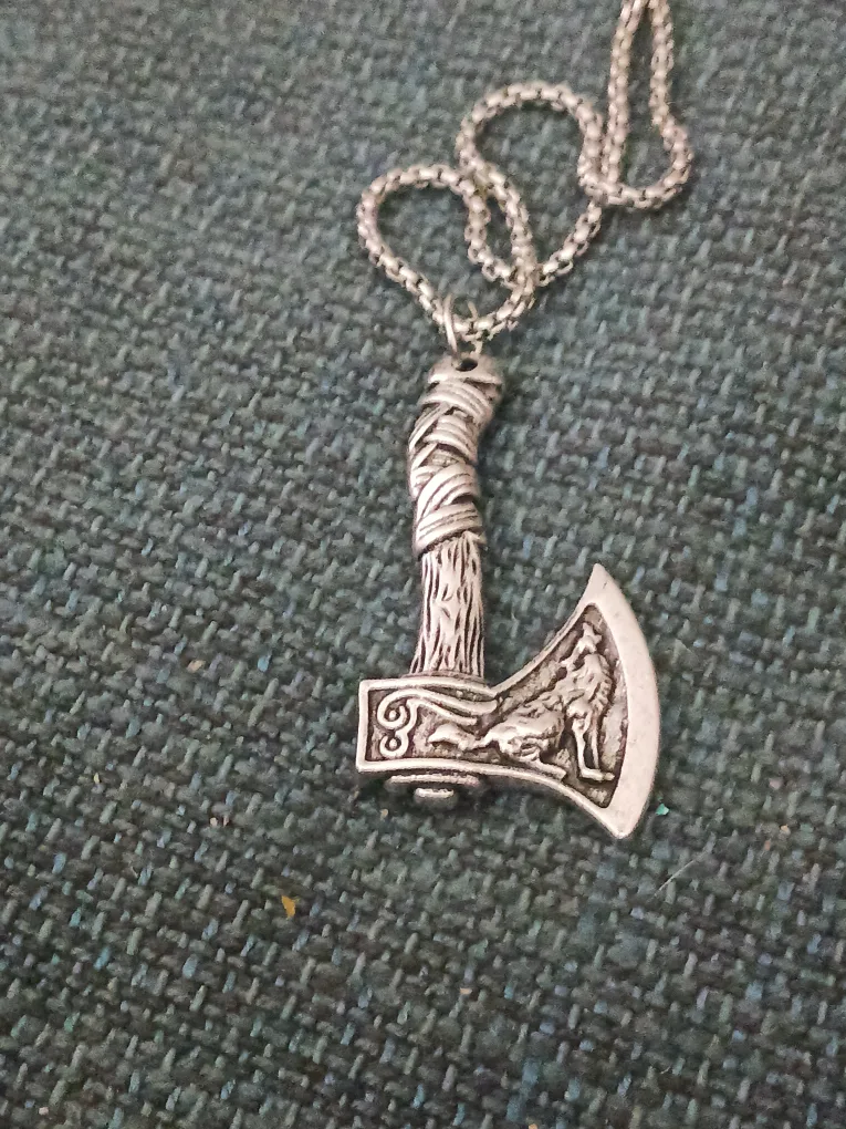 Axe Pendant Necklace image indicator(2)