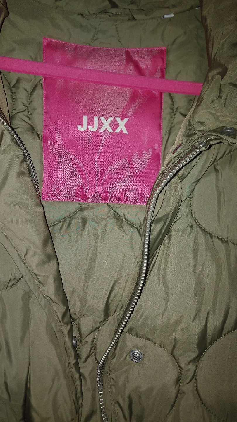 JJXX Olive Green Puffer Coat image indicator(2)